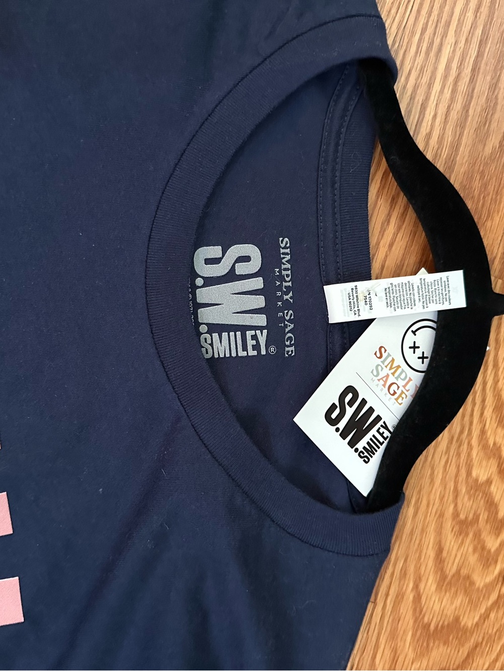 Women's Simply Sage Market Short Sleeve Tee
NWT Navy XL - Picture 5 of 5